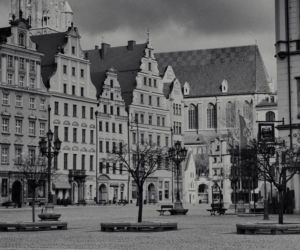 Wrocław w czasie epidemii - opustoszałe centrum miasta