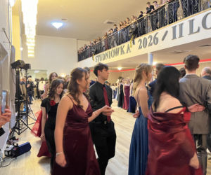 Studniówka pełna blasku i emocji! Tak bawili się maturzyści II LO w Bydgoszczy [ZDJĘCIA]