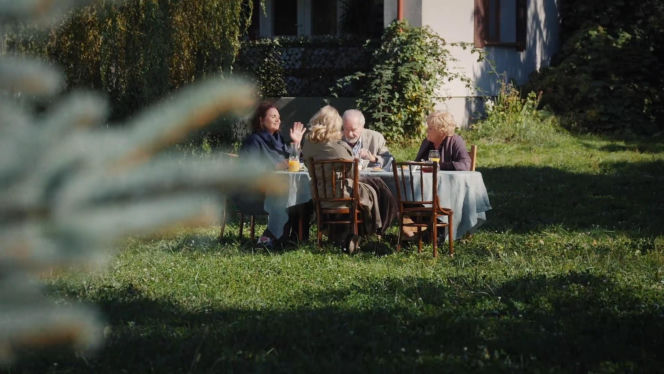 M jak miłość odc. 1910. Karol Kosowski (Stanisław Brejdygant), Judyta (Paulina Chruściel), Marysia (Małgorzata Pieńkowska), Barbara (Teresa Lipowska)