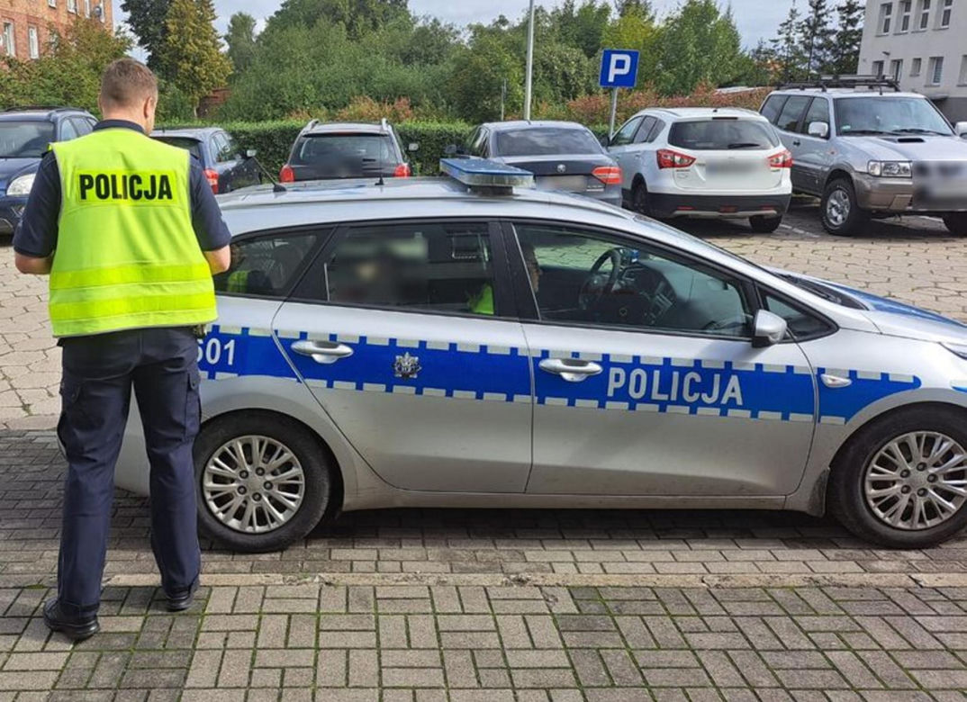 Staruszka potrąciła 17-latkę na przejściu w Malborku! Uciekła z miejsca zdarzenia, a później tłumaczyła się w kuriozalny sposób [ZDJĘCIA].