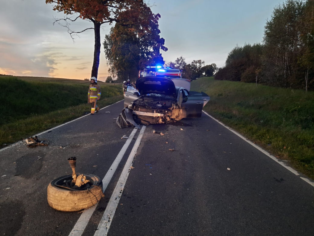  Śmiertelny wypadek koło Barczewa. Nie żyją dwie kobiet, 4-letni chłopiec w szpitalu [ZDJĘCIA]