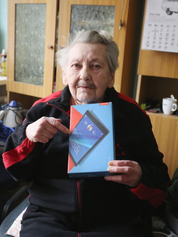 Złodziejka ukradła jej tablet ze zdjęciami zmarłej mamy. Dramat pani Joanny z Warszawy