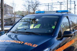 Jechali z żołnierzami na patrol, gdy nagle zauważyli starszego mężczyznę. Zareagowali natychmiast