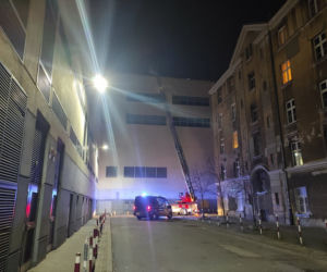 Ogromna akacja straży pożarnej, kilkanaście wozów pod Galerią Wileńską. Co się dzieje?