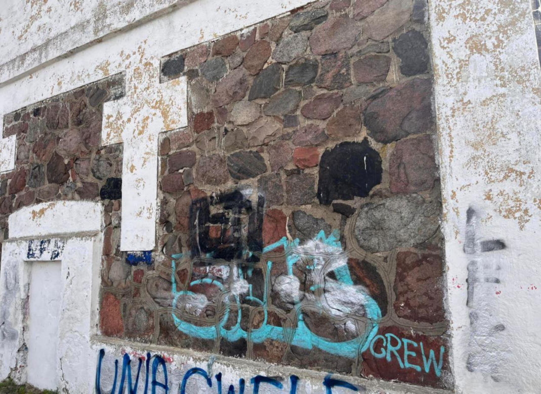 Graffiti w Garzynie 