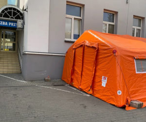KORONAWIRUS. Ciężarne z Łodzi będą badane w namiocie.
