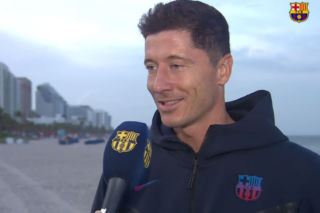 Lewandowski dostanie numer 9 na koszulce Barcy. „Sportowa hierarchia” 