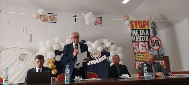 Spotkanie w sprawie budowy masztu 5 G w Płoskiem