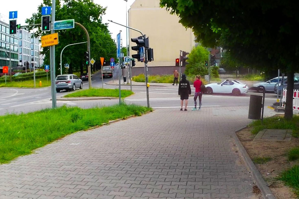 Plac Szyrockiego jest przekleństwem pieszych. Radny interweniuje