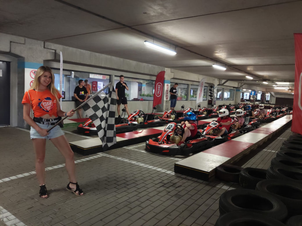 ESC na torze kartingowy LeMans