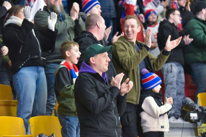 KH Energa Toruń - Unia Oświęcim 4:1, zdjęcia kibiców i zawodników z meczu nr 6