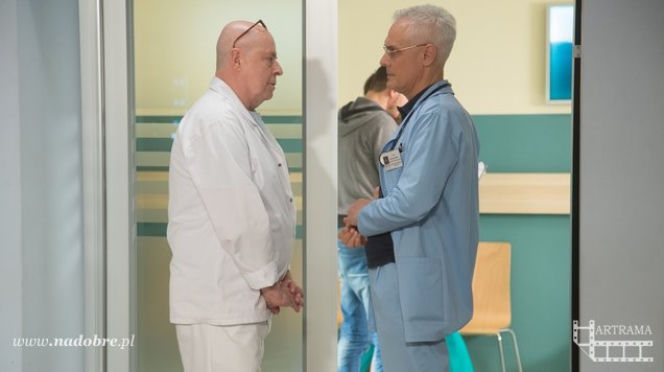 Na dobre i na złe. Stefan Tretter (Piotr Garlicki), Wójcik (Dariusz Jakubowski)
