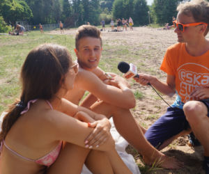 Szaleństwo w wodzie i na lądzie. Patrol ESKA Summer City wpadł na plażę do Piecek [WIDEO, ZDJĘCIA]