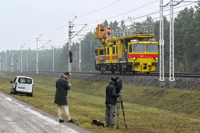 Nagłe zatrzymanie pociągu pod Puławami. Mamy zdjęcia!
