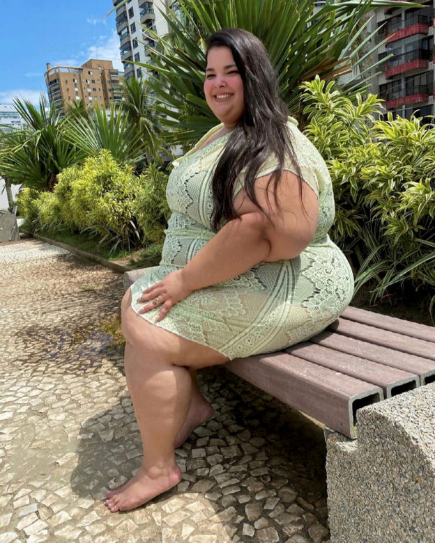 Dramat modelki plus size. Nie wpuścili jej na pokład samolotu. "Nie chcą mnie, bo jestem gruba"