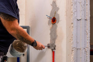 Modernizacja czy wymiana instalacji elektrycznej – jak unowocześnić instalację elektryczną w domu