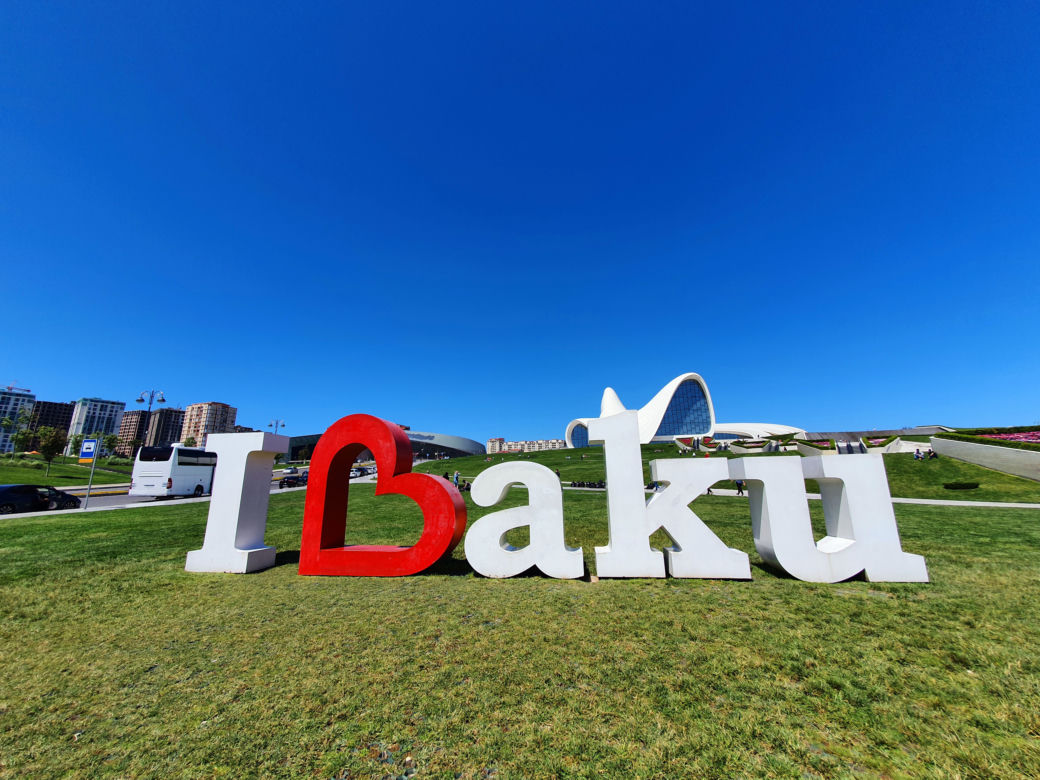 Baku - miasto ognia