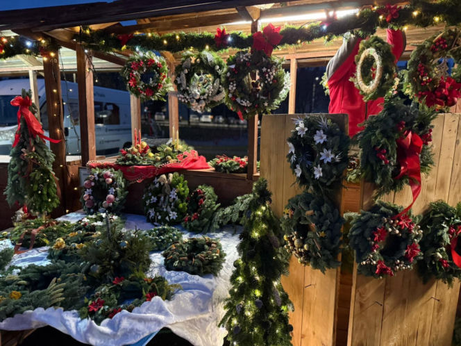 Świąteczny Jarmark w centrum Starachowic. Zobacz zdjęcia!