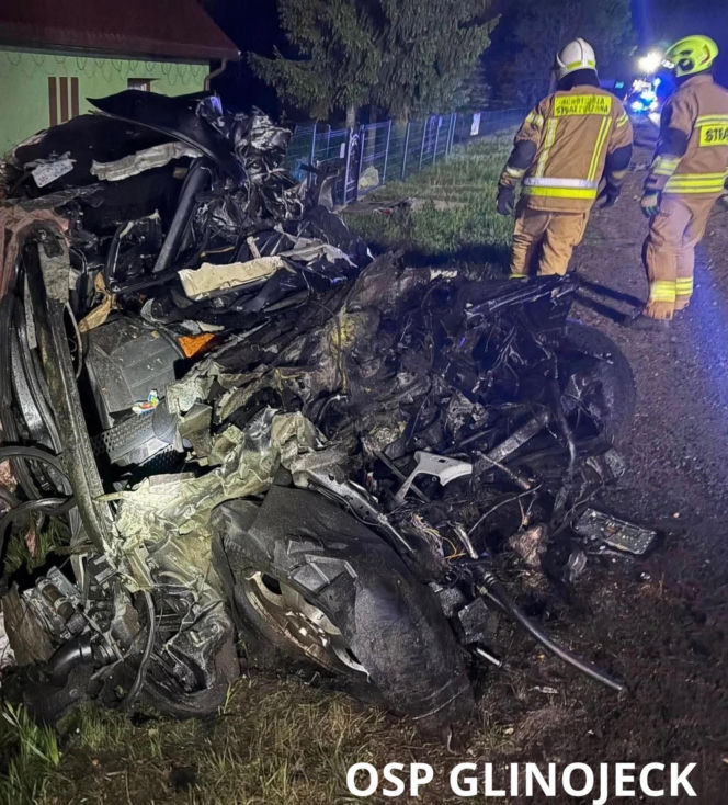 Dwie ofiary zderzenia auta z cysterną