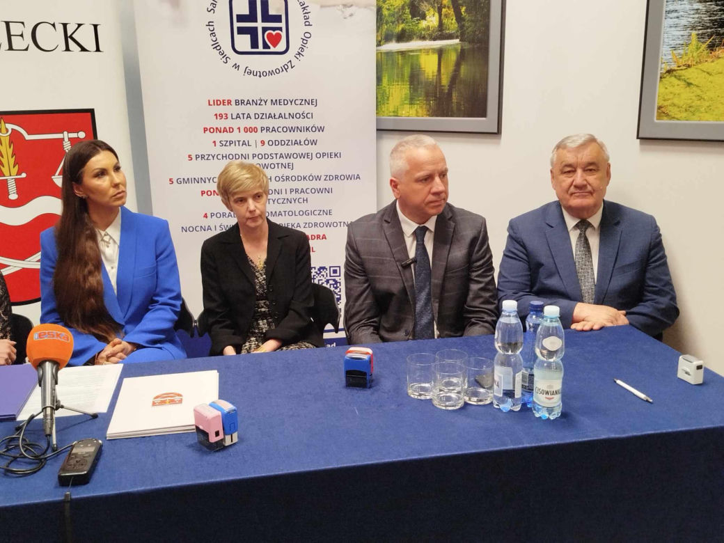 Umowa na przekazanie dotacji na zakup nowego sprzętu dla Szpitala Miejskiego w Siedlcach została podpisana 28 kwietnia