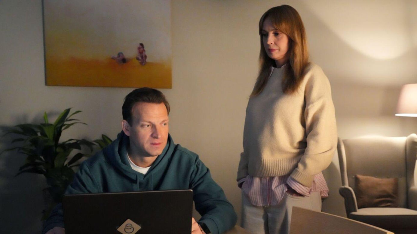 Barwy szczęścia odc. 3247. Agnieszka (Katarzyna Tlałka), Łukasz (Michał Rolnicki)
