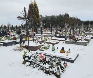 Mieszkaniec gm. Przeworsk kradł krzyże z cmentarza [ZDJĘCIA]