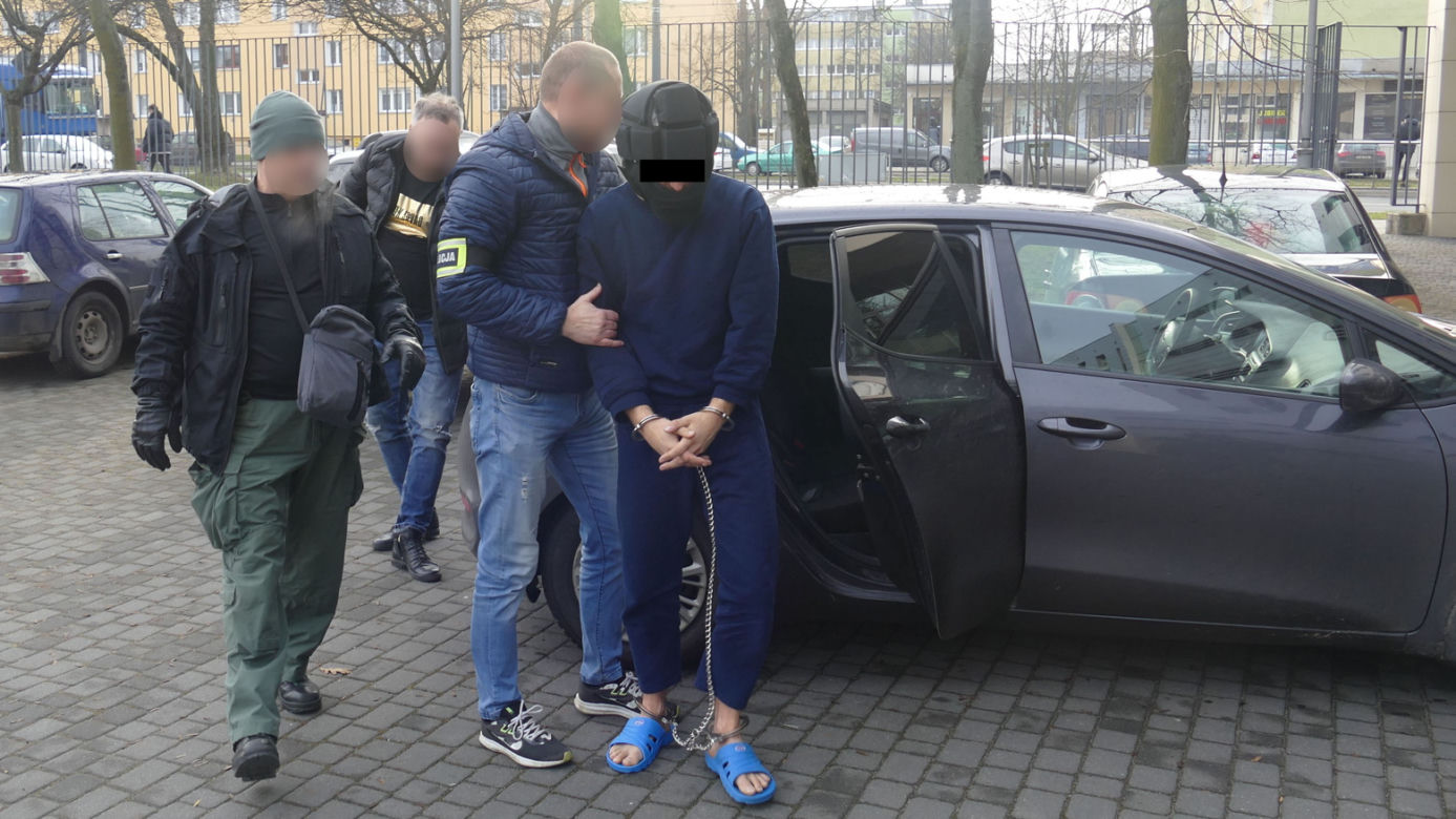Prestiżowy apartamentowiec spłynął krwią. Katem młodej pary był ich kolega