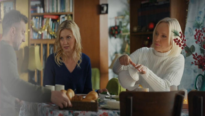 M jak miłość odc. 1930. Dorota (Iwona Rejzner), Bartek (Arkadiusz Smoleński), Jagoda (Katarzyna Kołeczek)