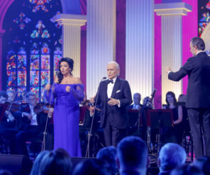Cud życia. José Carreras - specjalny koncert wielkanocny w TVP.  Joanna i Jacek Kurski zachwycili na koncercie wielkanocnym.