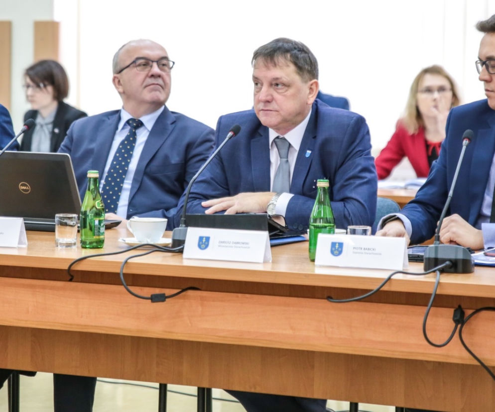 Radni Powiatu zdecydowali-przenosimy ZSZ nr 3 na Leśną
