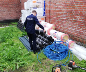 Akcja Policji w gminie Chełmża. Skarbiec przestępcy krył wiele tajemnic