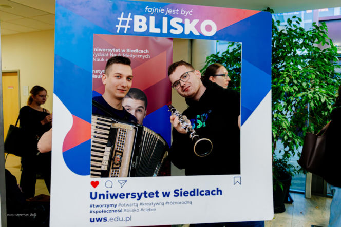 Tłumy młodych ludzi na kampusie. Dzień Otwarty 2025 na Uniwersytecie w Siedlcach za nami