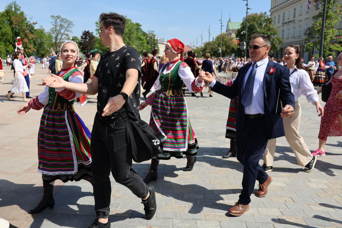 420 par zatańczyło tradycyjnego „Poloneza dla Lublina”! 