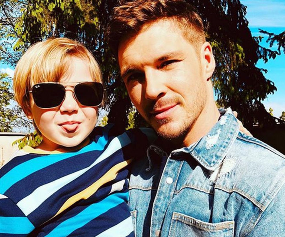 M jak miłość po wakacjach 2020. Szymek (Staś Szczypiński), Marcin (Mikołaj Roznerski)