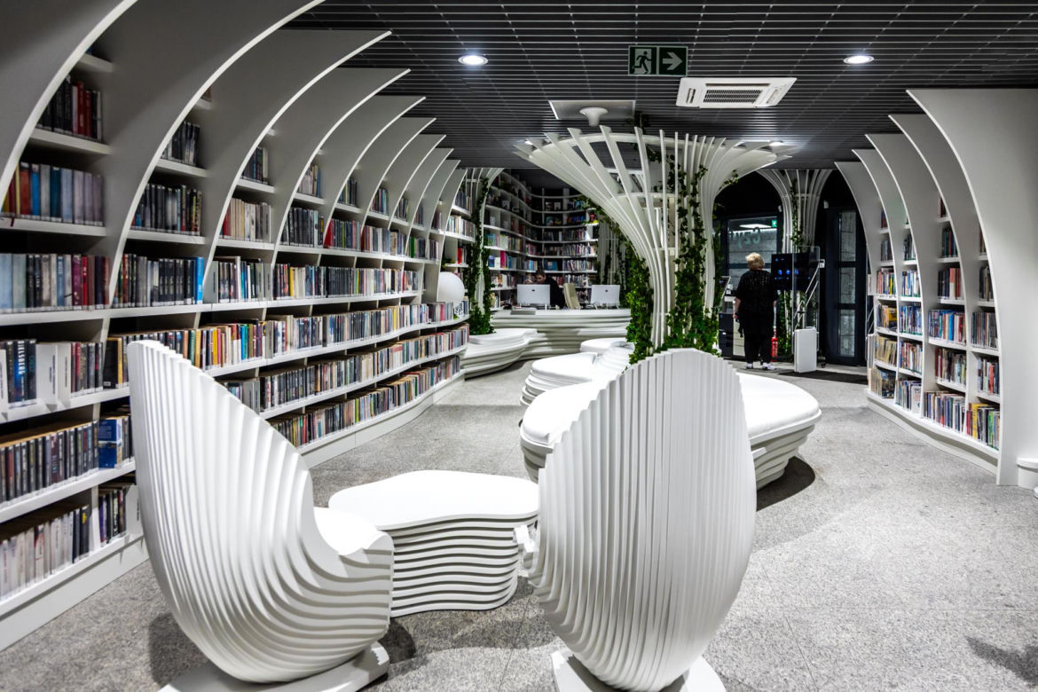 Metroteka – biblioteka na stacji metra M2 Kondratowicza w Warszawie