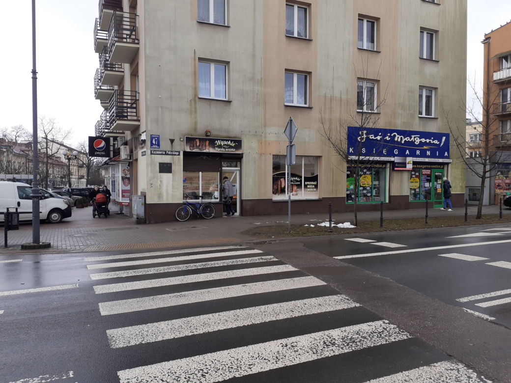 Jak wyglądał Skwer im. Jana Pawła II w Siedlcach i jego okolica w marcu 2021 roku