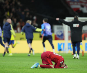 Łzy Polaków po przegranej w Szwecji