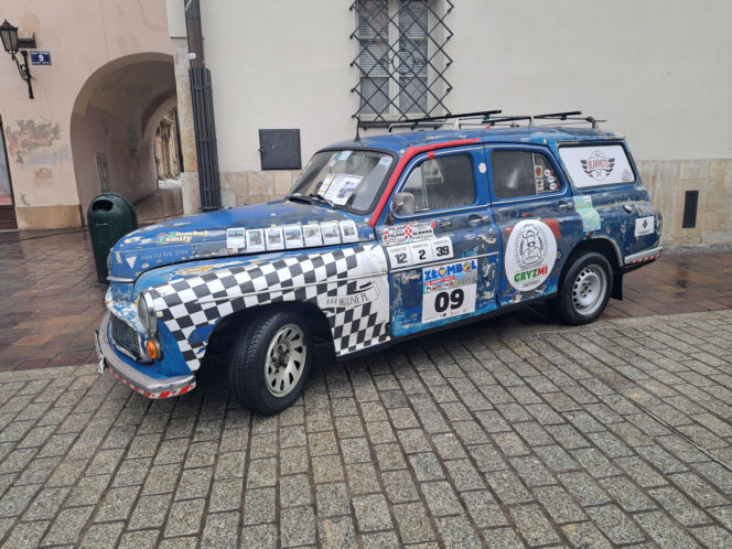 34. finał WOŚP w Krakowie. Legendarne pojazdy ZŁOMBOL na Małym Rynku
