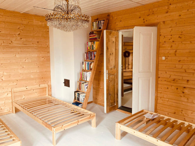 Duża sypialnia w trakcie remontu