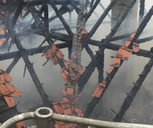 Pożar domu w Karpnikach na Dolnym Śląsku