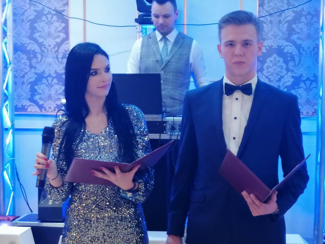 Studniówka 2020. V LO w Białymstoku w Dworku Tryumf 