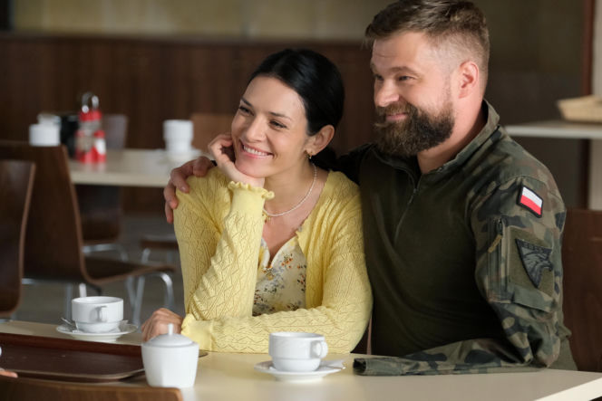 M jak miłość odc. 1916. Michał Winiar (Tomasz Rożniatowski), Ewelina (Anna Jarosik)