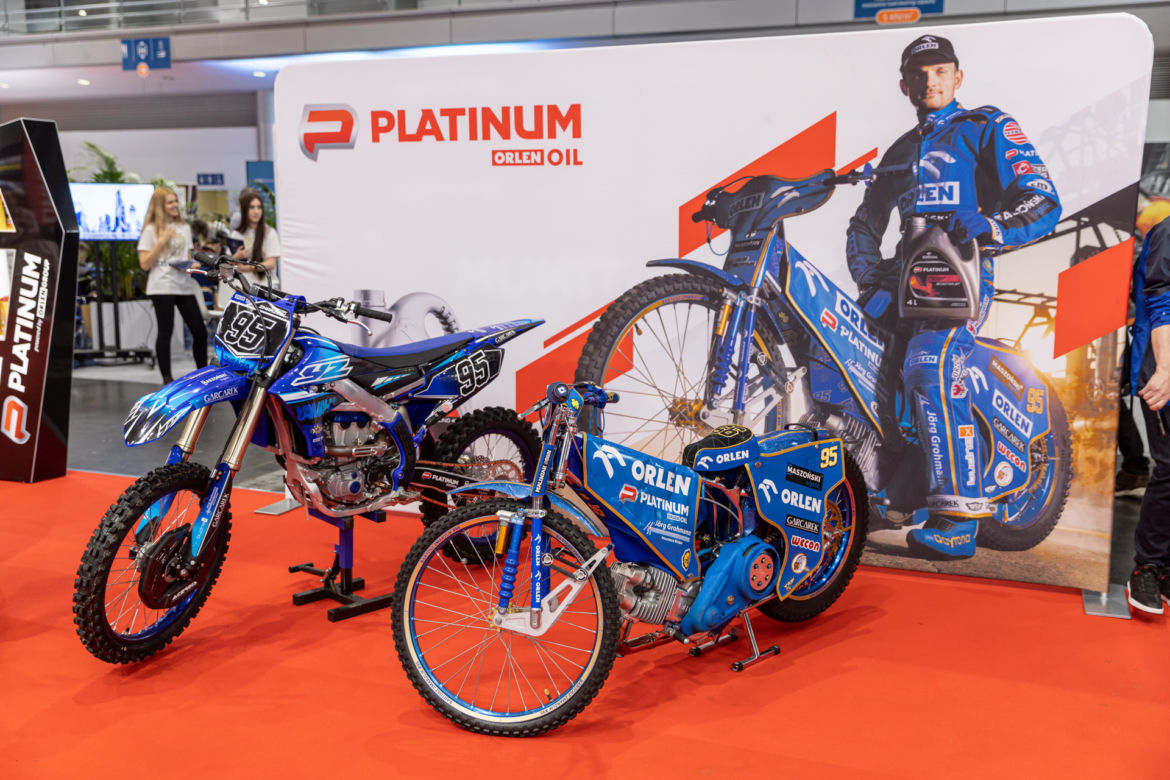 Poznań Motor Show 2022 trwa. Pojazdy policyjne także zachwycają 
