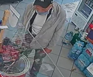 Ukradł pieniądze ze sklepu w gminie Warta