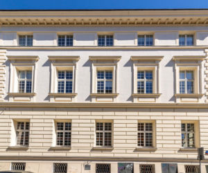 Foksal 10 w Warszawie