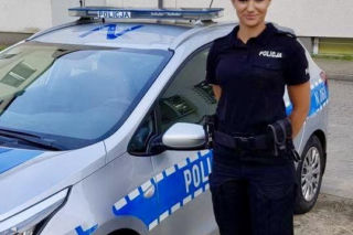 Niebezpieczny incydent pod komisariatem na Pomorzu! 18-latek nagle osunął się na chodnik i zaczął się trząść