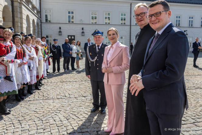 Marta Nawrocka na Niedzieli Palmowej w Pałacu Prezydenckim