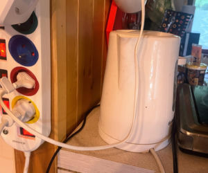 Pożeracze prądu. Te sprzęty zużywają prąd, chociaż ich nie włączasz!