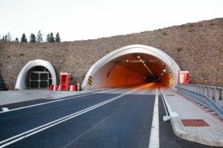 Ważny tunel całkowicie zamknięty. Są objazdy