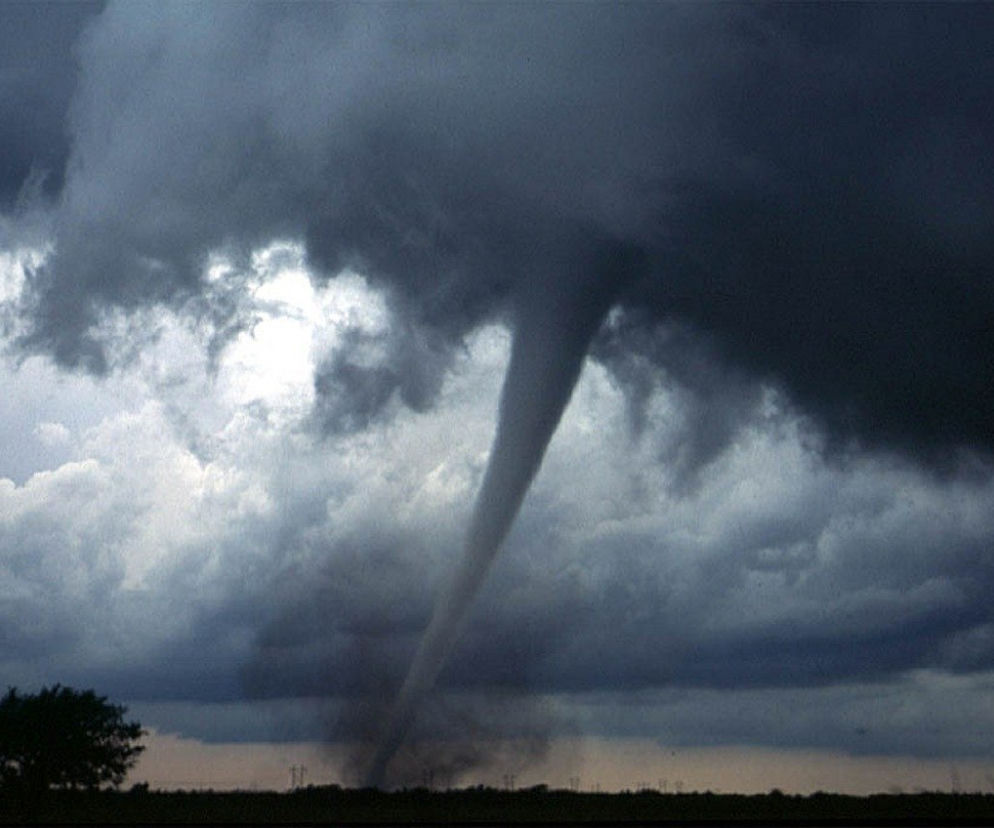 Do Łodzi nadciąga burzowy armagedon! Pomarańczowy alert IMGW: może zrobić się niebezpiecznie